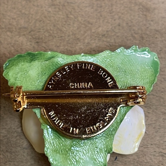 Vintage Bone China Lfower Brooch - Picture 6 of 7